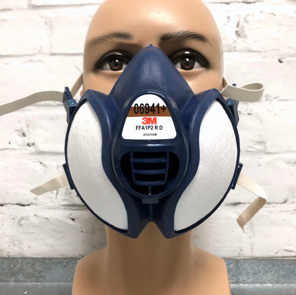 3M Maintenance-Free Reusable Respirator 0694X Series - Image 3